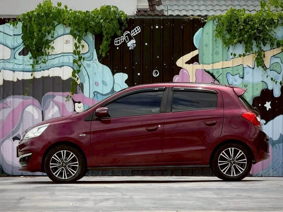 2017 Mitsubishi Mirage VI 2