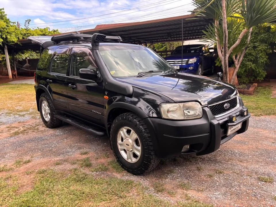 2004 Ford Escape I 3
