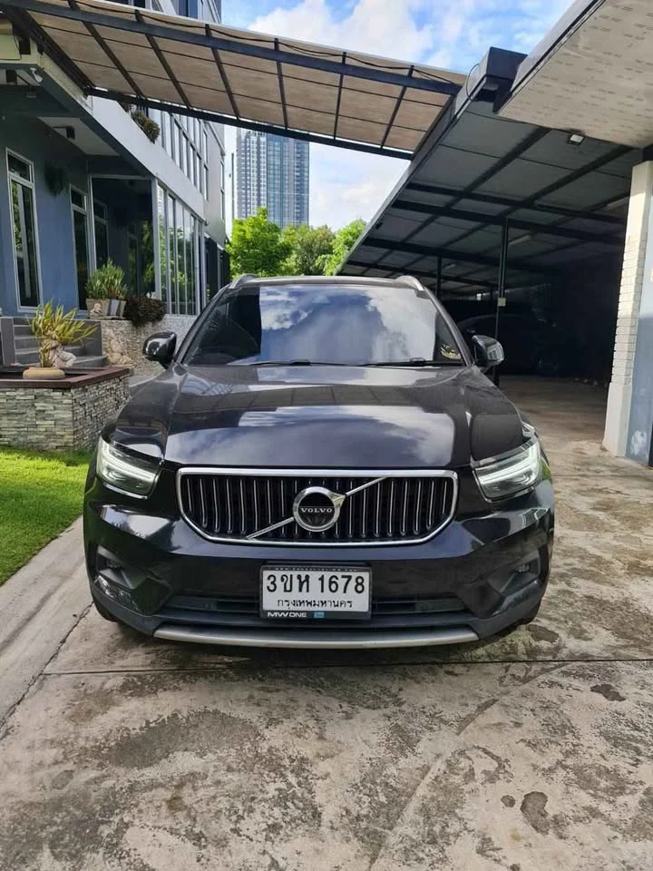 2022 Volvo XC40 3