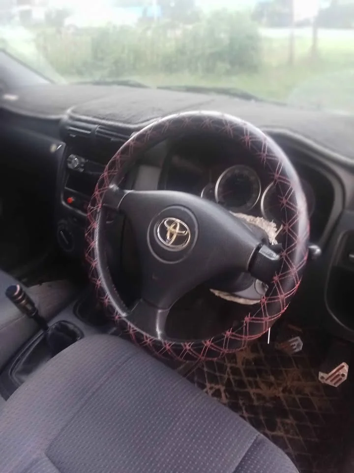 2004 Toyota Avanza I 3