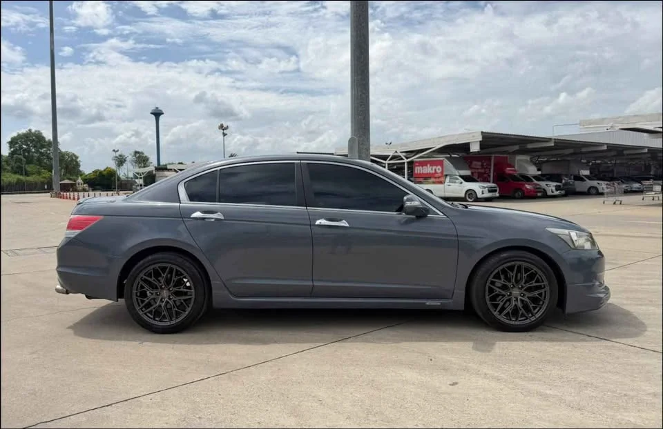 2007 Honda Accord VIII 2