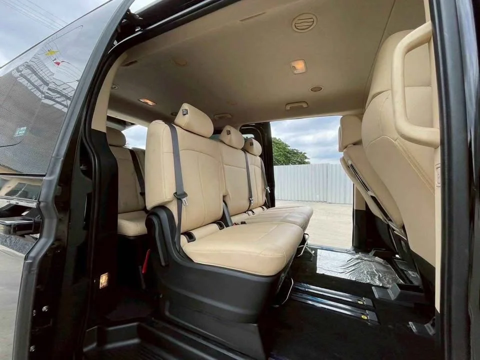 2023 Hyundai Staria US4 3