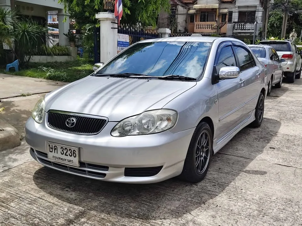 2004 Toyota Corolla Altis IX (E120) 3