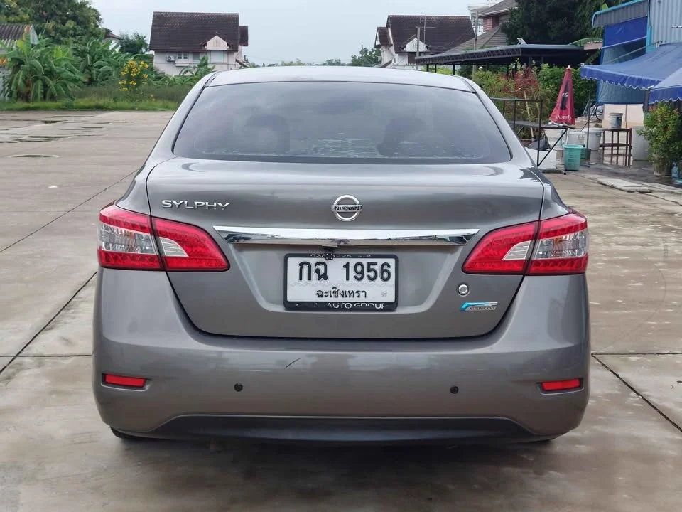2013 Nissan Sylphy III (B17) 2