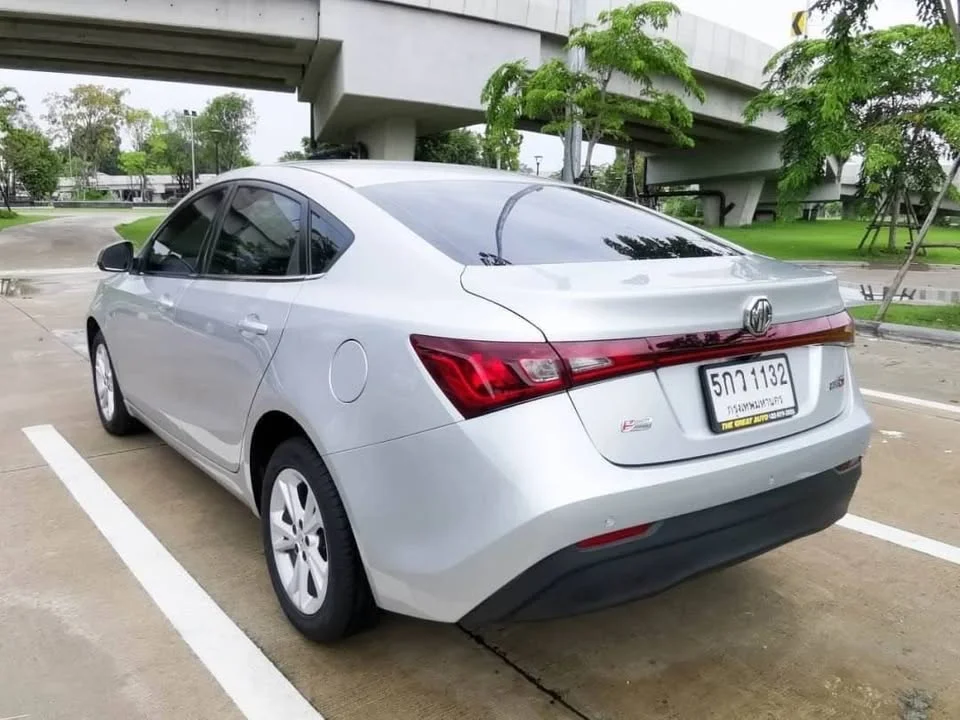 2016 MG 5 I  3
