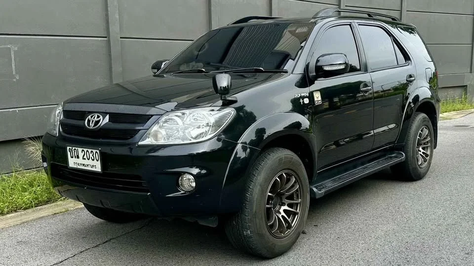 2007 Toyota Fortuner I 3