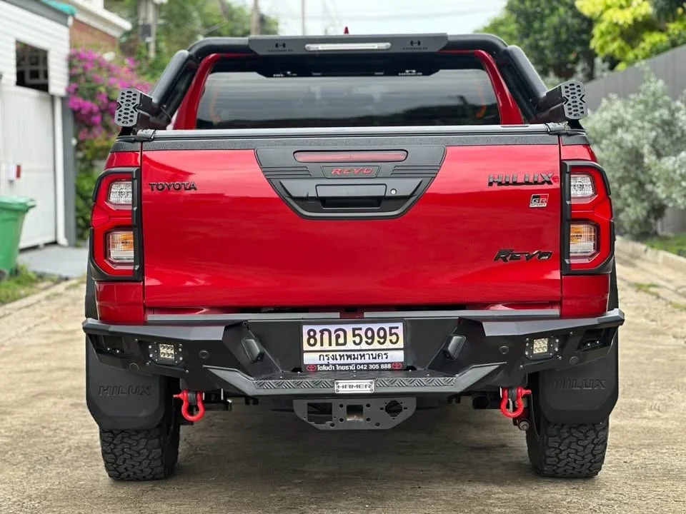 2024 Toyota Hilux VIII 3