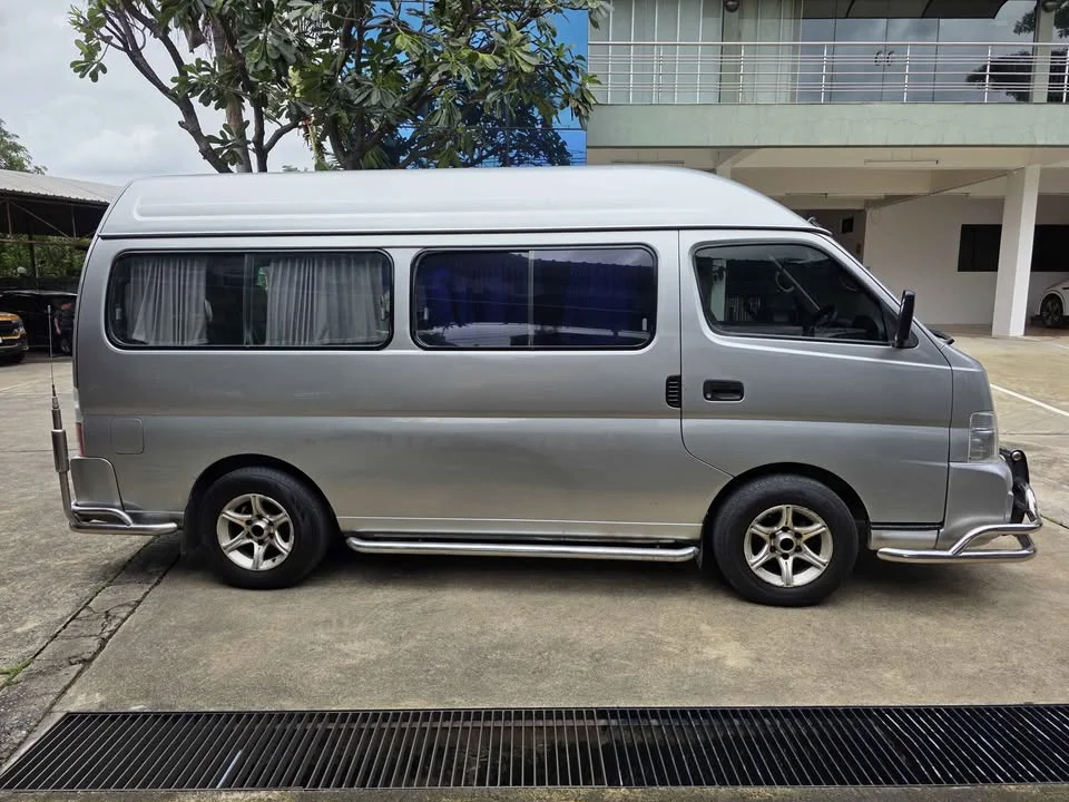 2004 Nissan Urvan V (E25) 2