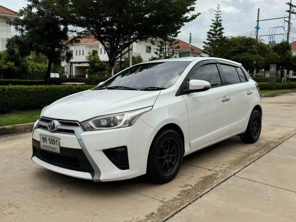 2015 Toyota Yaris III 3