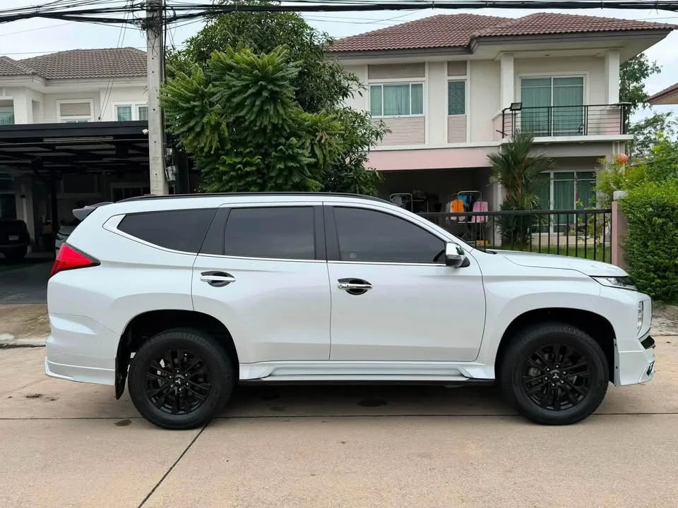 2024 Mitsubishi Pajero Sport III 3