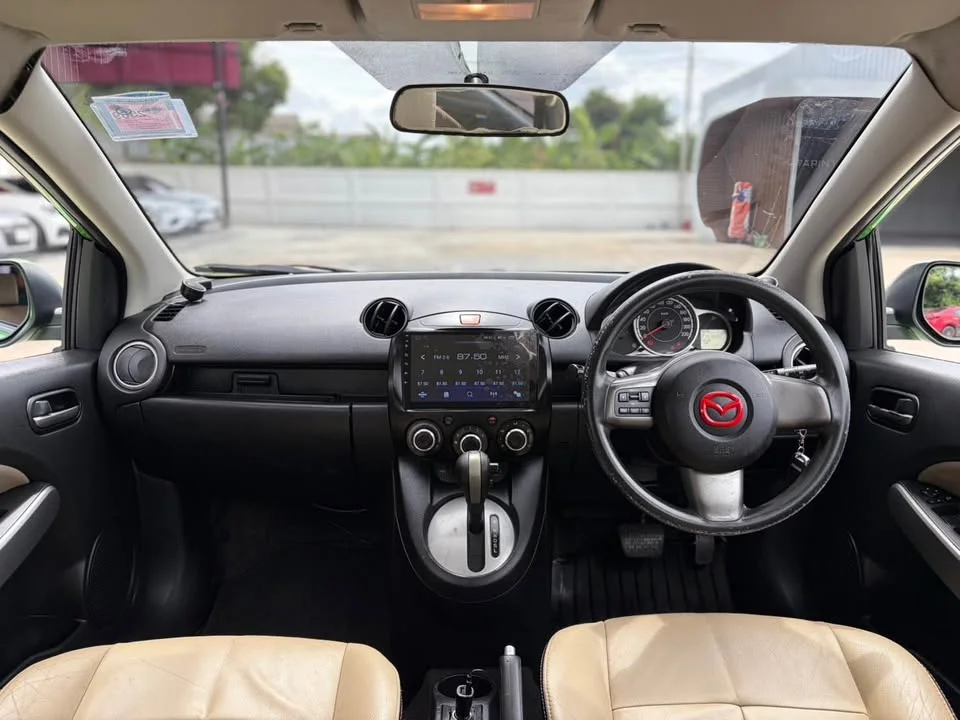 2012 Mazda 2 II 2