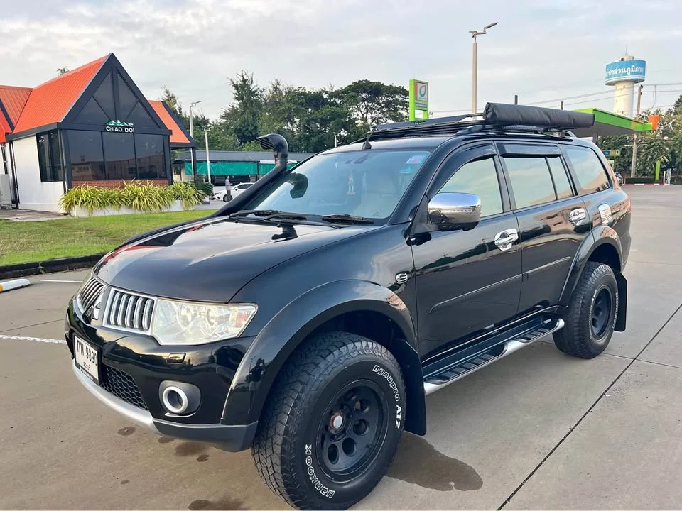 2011 Mitsubishi Pajero Sport II 3