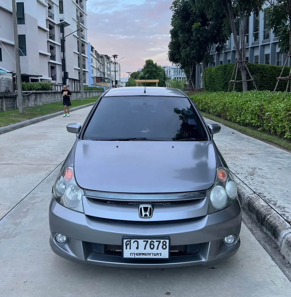 2005 Honda Stream I 2