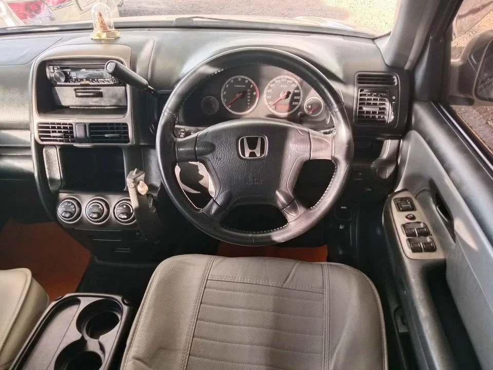 2002 Honda CR-V II 2