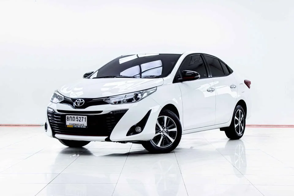 2019 Toyota Yaris ATIV III 3