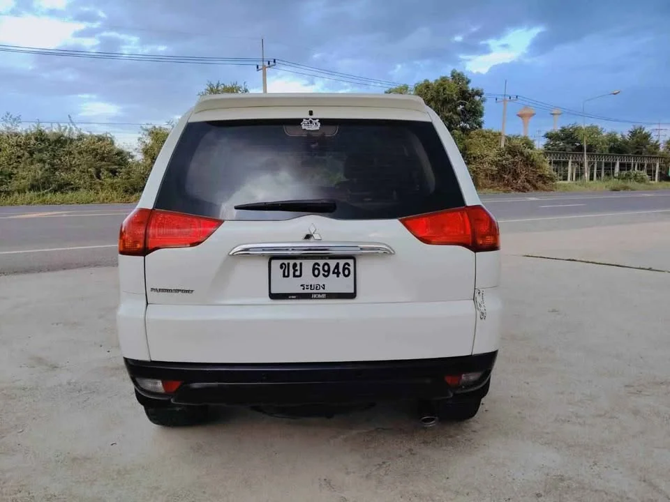 2013 Mitsubishi Pajero Sport II 2