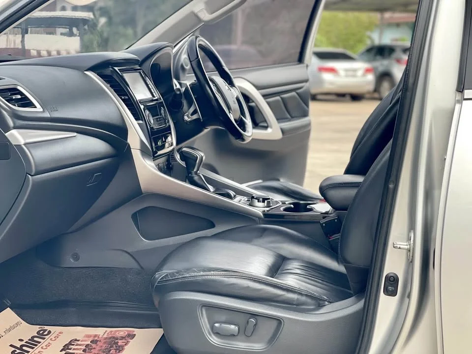 2016 Mitsubishi Pajero Sport III 3
