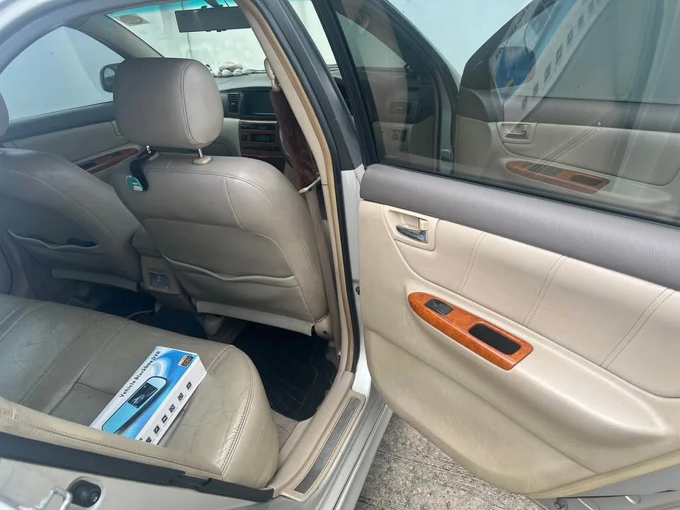 2003 Toyota Corolla Altis IX (E120) 3