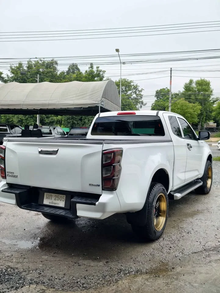2021 Isuzu D-Max III (RG) 2