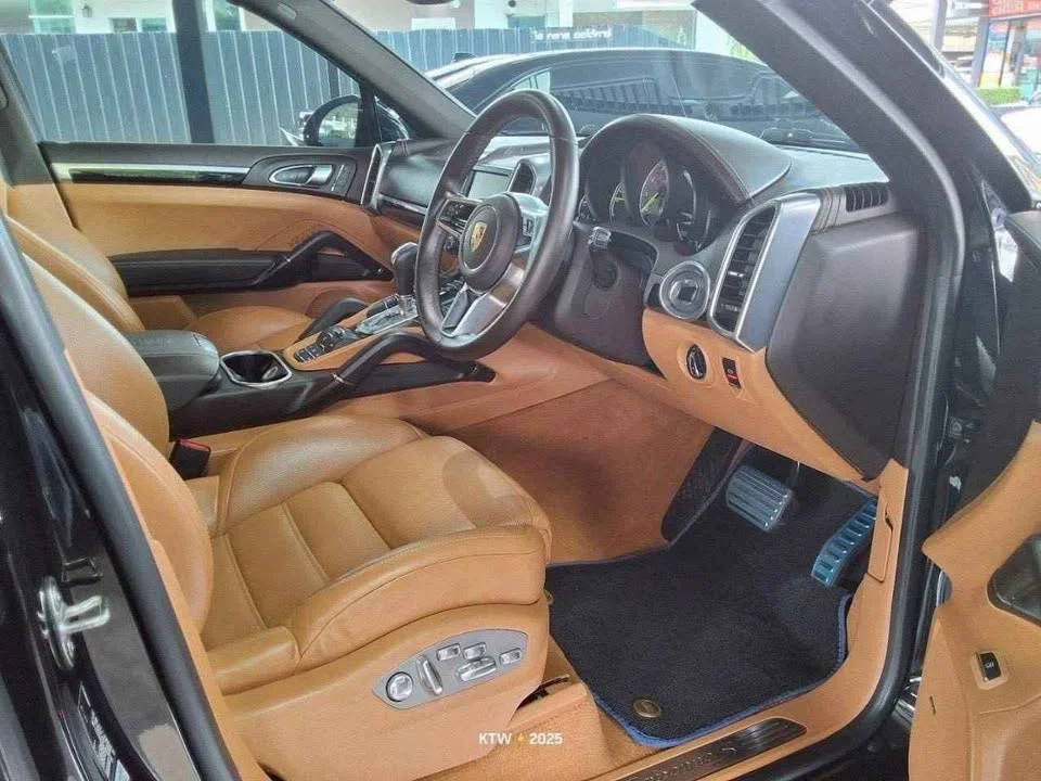 2016 Porsche Cayenne II 2