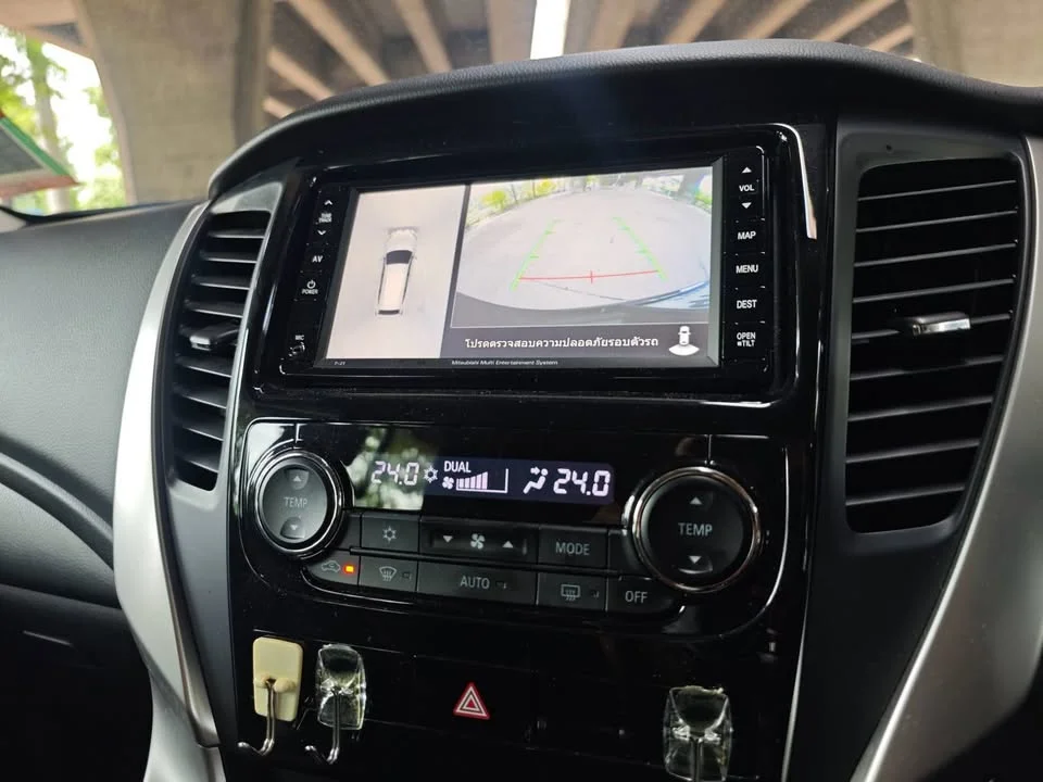 2015 Mitsubishi Pajero Sport III 3
