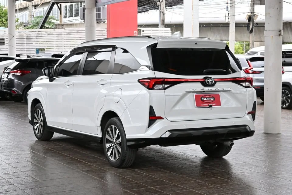 2022 Toyota Veloz III 3