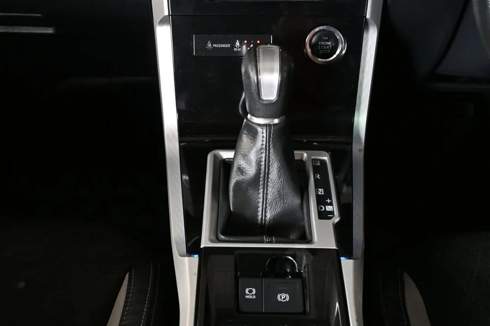 2022 Toyota Veloz III 2