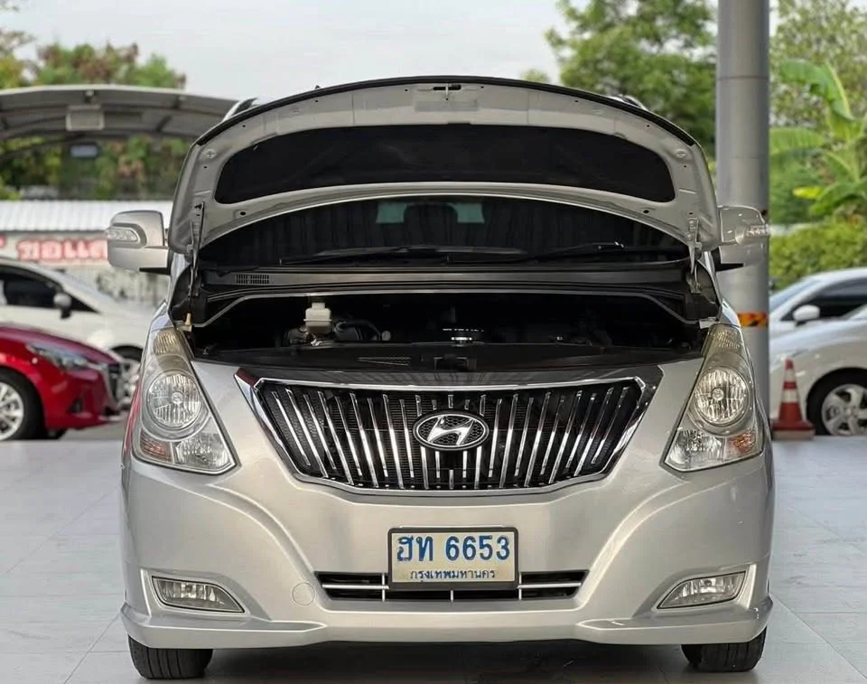 2010 Hyundai H-1 II 2