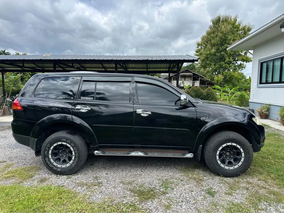2013 Mitsubishi Pajero Sport II 3