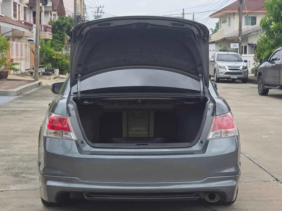 2010 Honda Accord VIII 2
