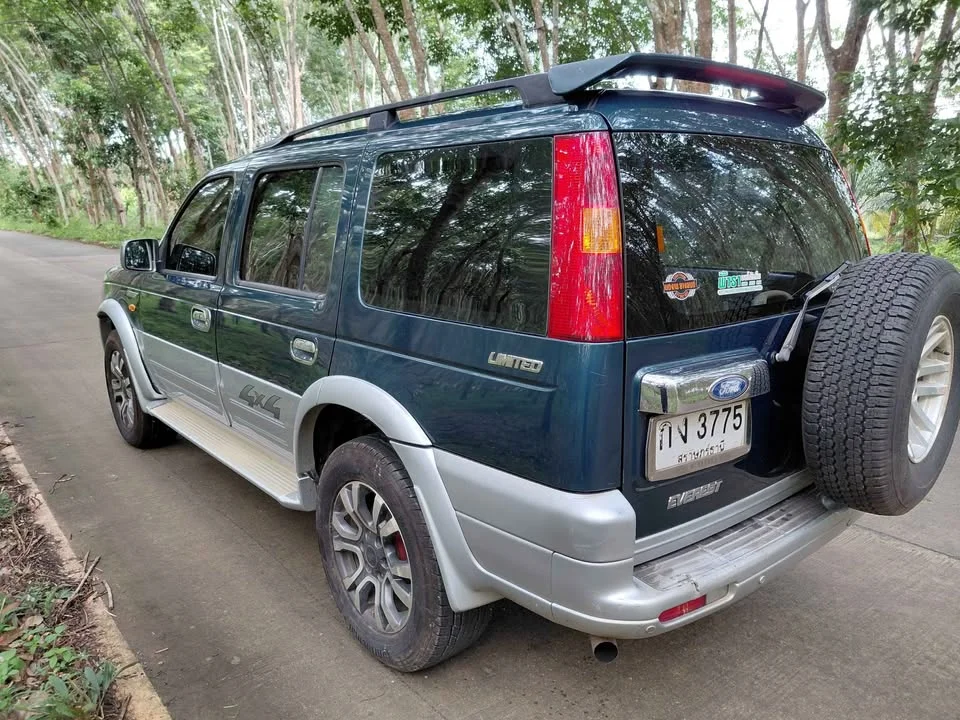 2004 Ford Everest I 2
