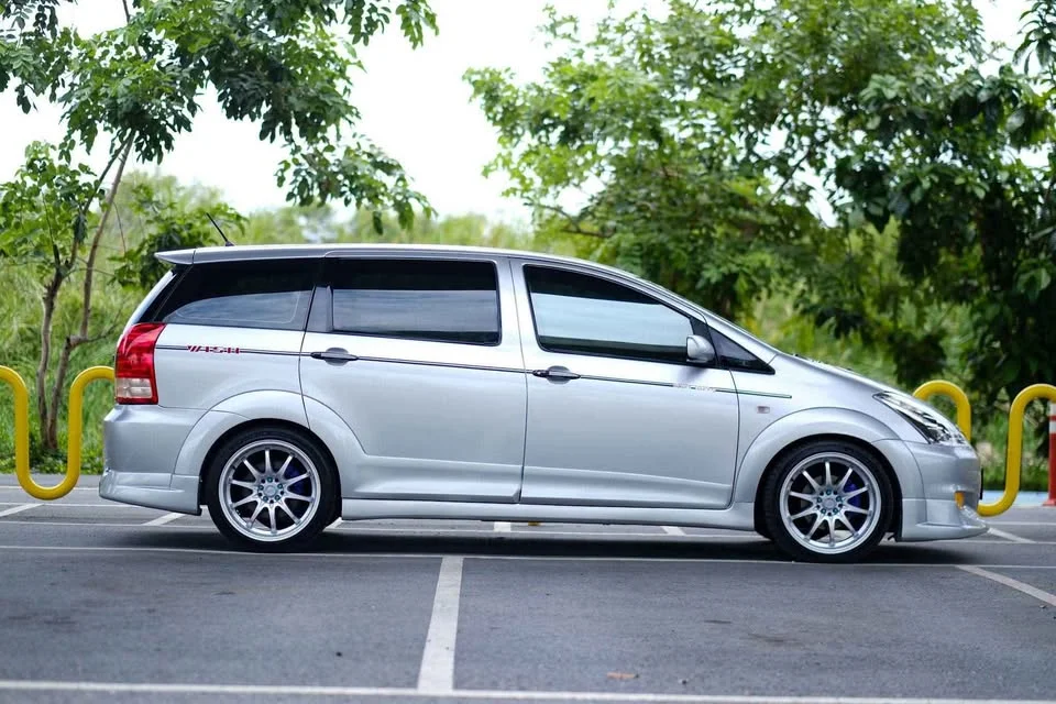 2008 Toyota Wish I 3