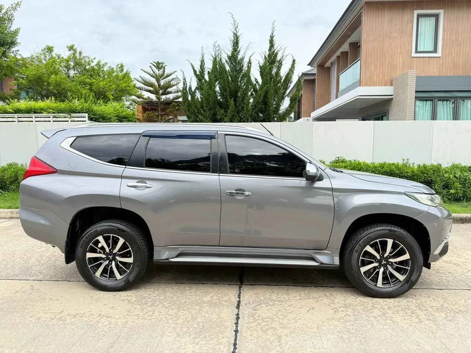 2016 Mitsubishi Pajero Sport III 2