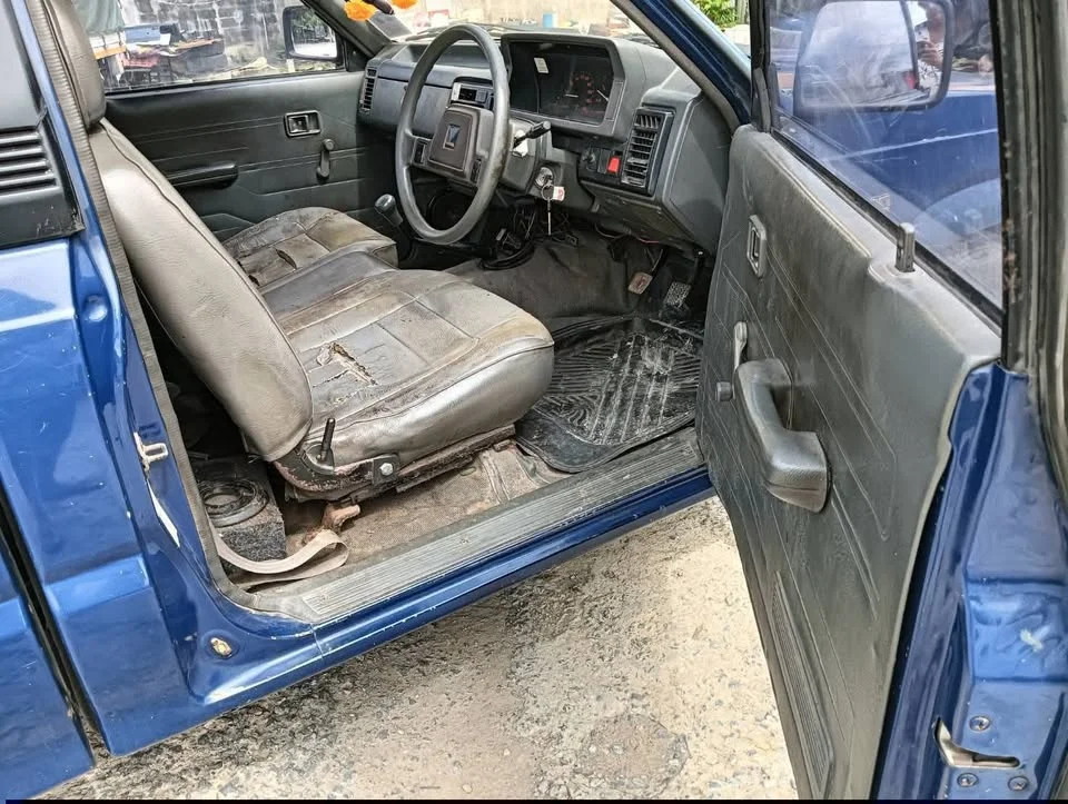 Mazda B2500 IV 3