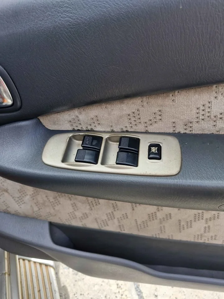 2005 Ford Everest I 2