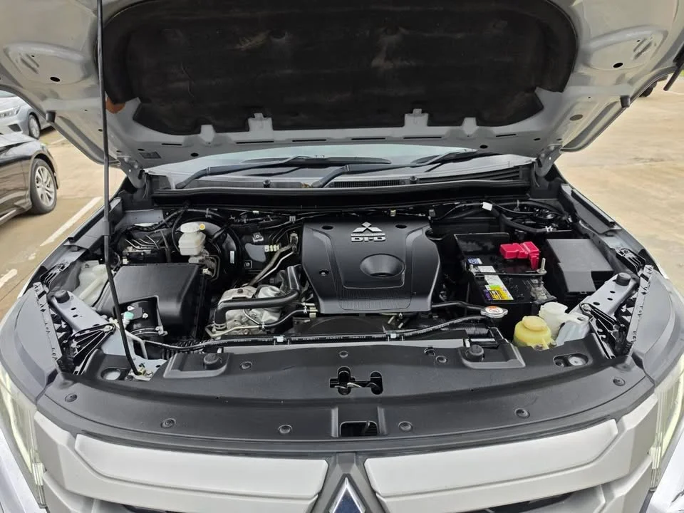 2019 Mitsubishi Triton V 3
