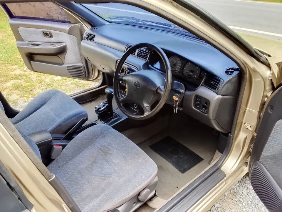 1998 Nissan Sunny IV 2