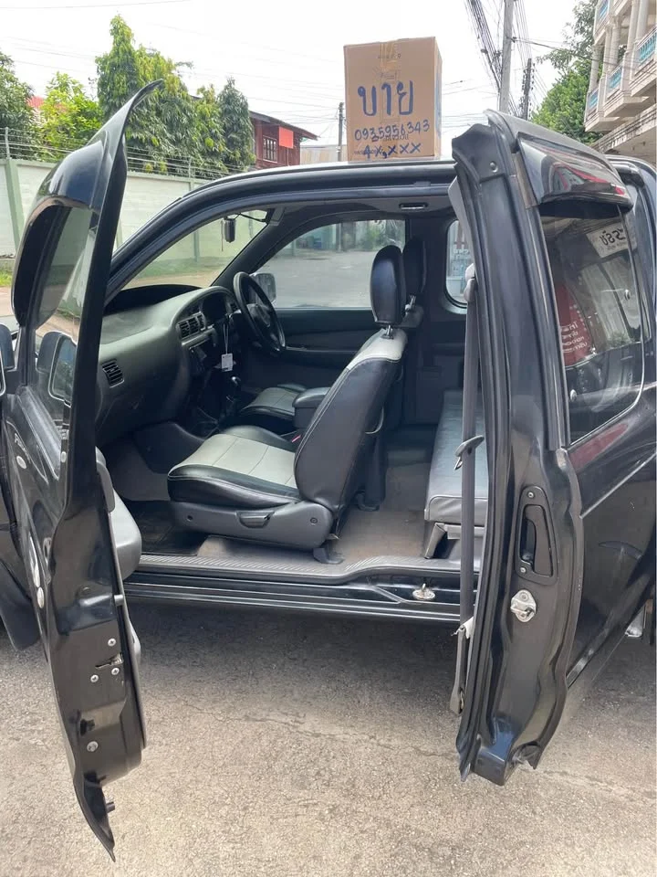 2004 Ford Ranger I 3