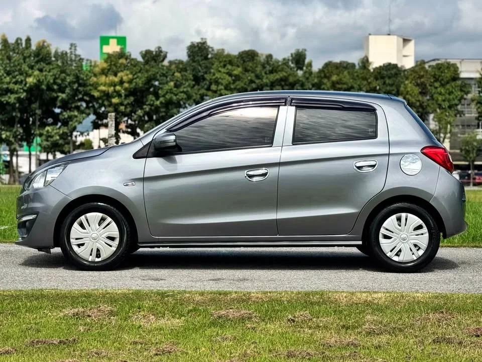 2018 Mitsubishi Mirage VI 2