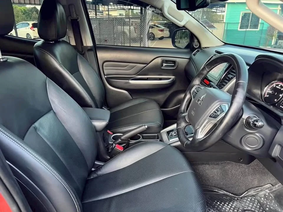 2022 Mitsubishi Triton V 2