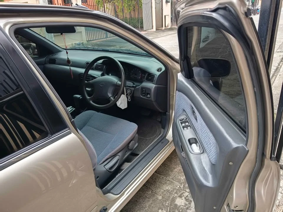 1997 Nissan Sunny IV 2
