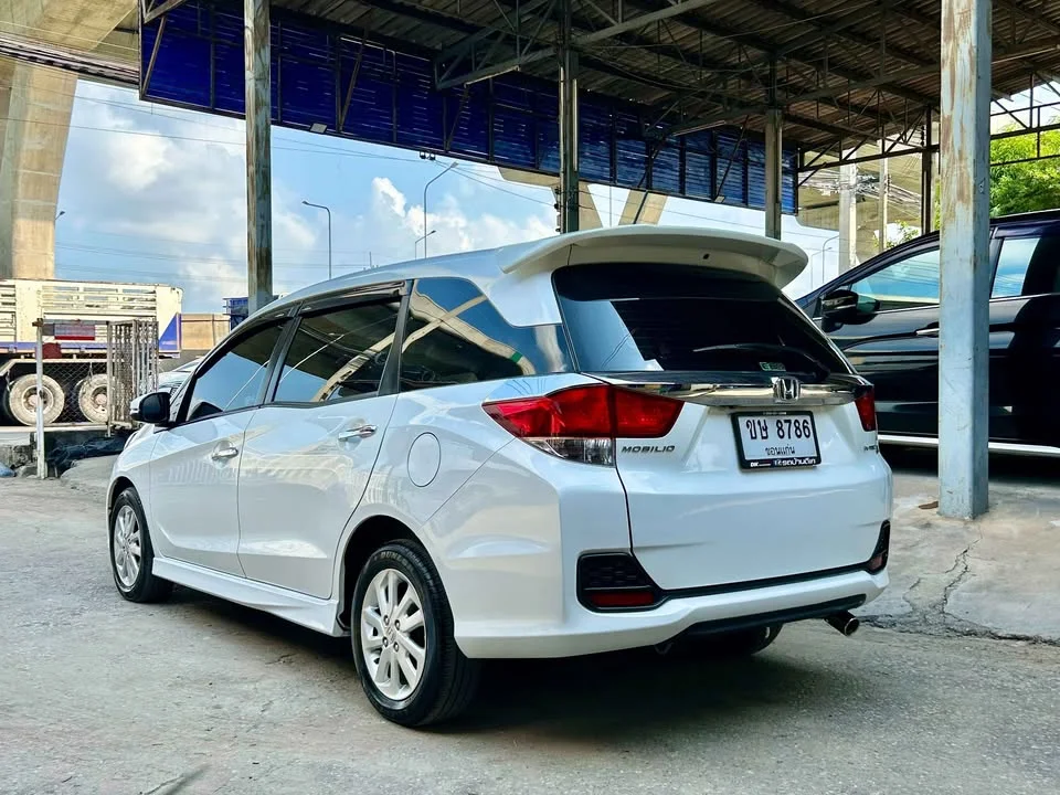 2017 Honda Mobilio II 3