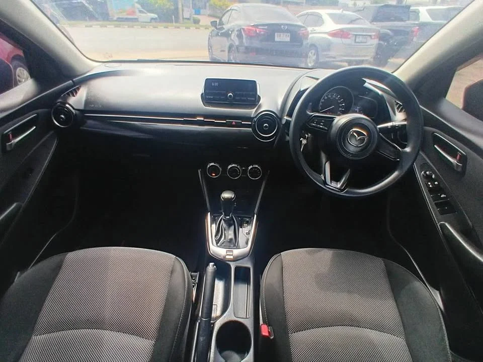2017 Mazda 2 III 3