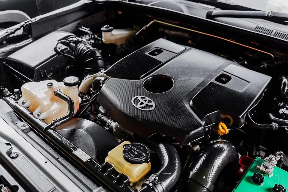 2016 Toyota Hilux VIII 2