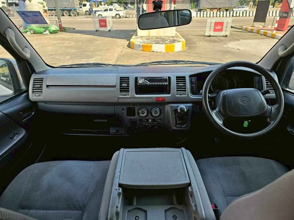 2009 Toyota HiAce V (H200) 2