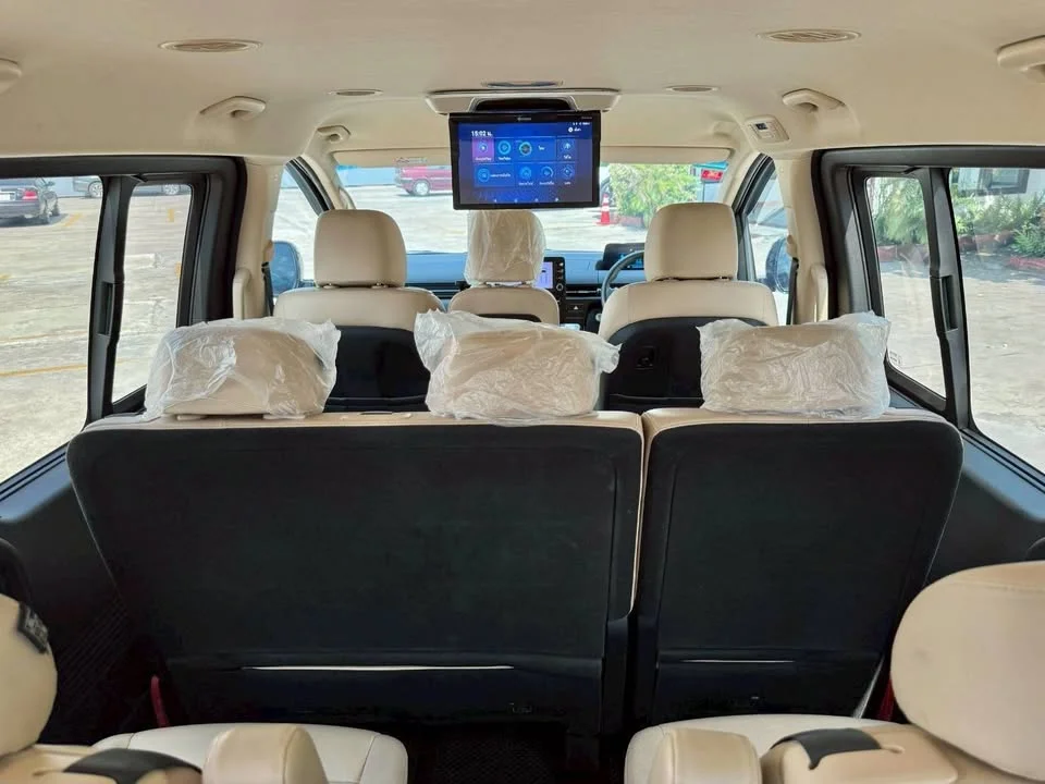 2022 Hyundai Staria US4 3