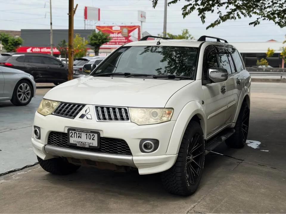 2012 Mitsubishi Pajero Sport II 3