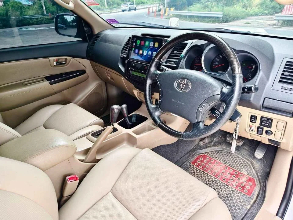 2009 Toyota Fortuner I 3