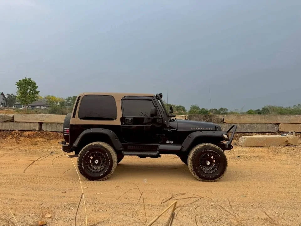 2010 Jeep Wrangler TJ 2