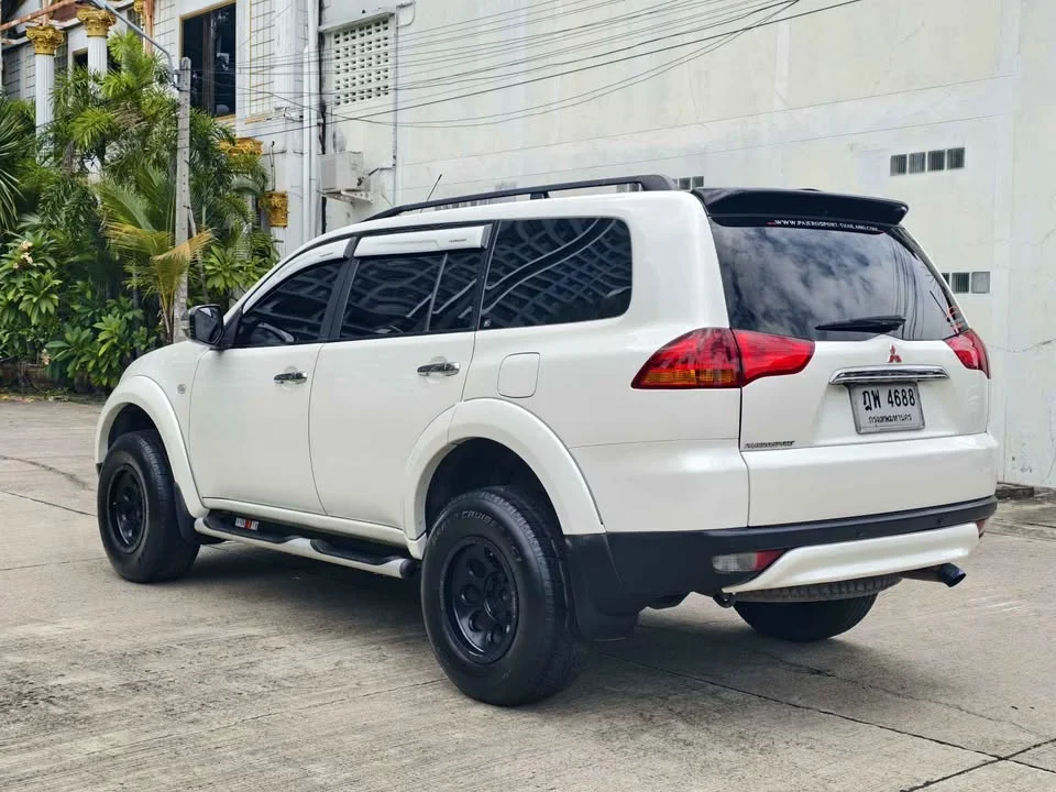 2010 Mitsubishi Pajero Sport II 3